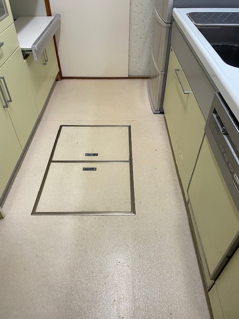 床のビフォー