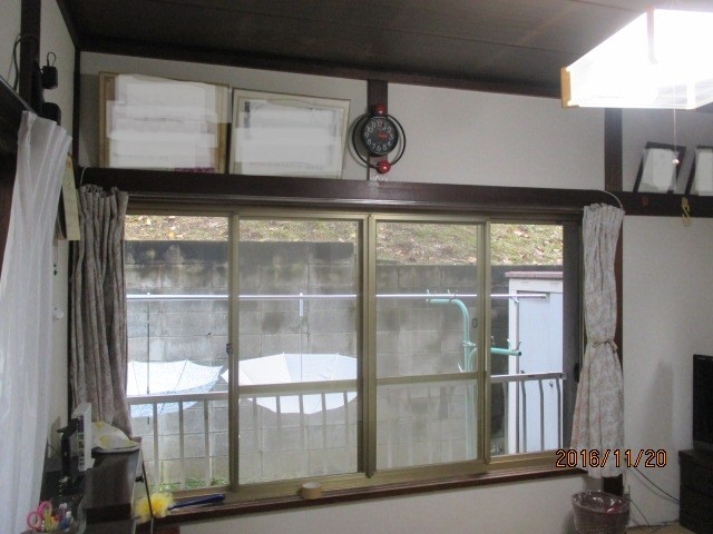 腰高窓ビフォー