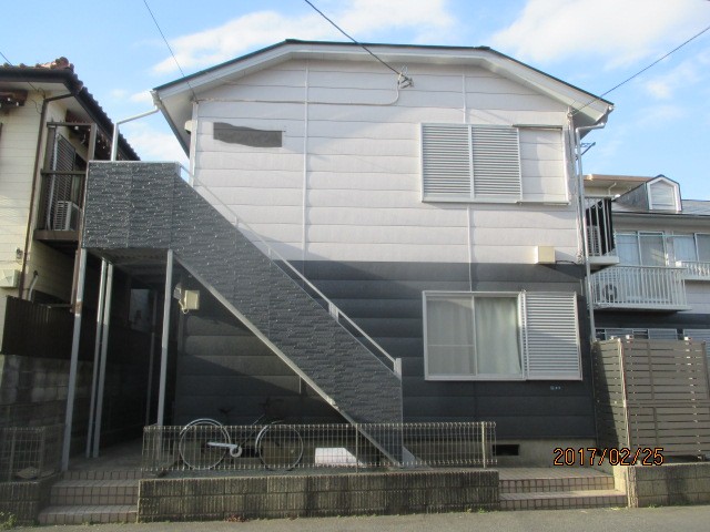 市川市賃貸アパート｜外観にもこだわり外壁塗装｜目隠しフェンス設置