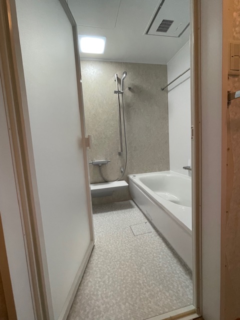 真冬に備えて暖かユニットバスに交換　市川市