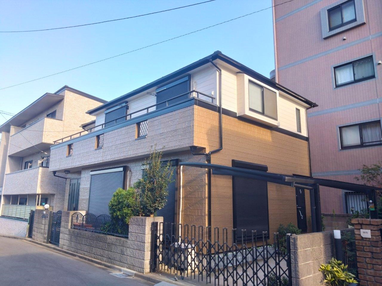 外壁屋根塗装を施工しました