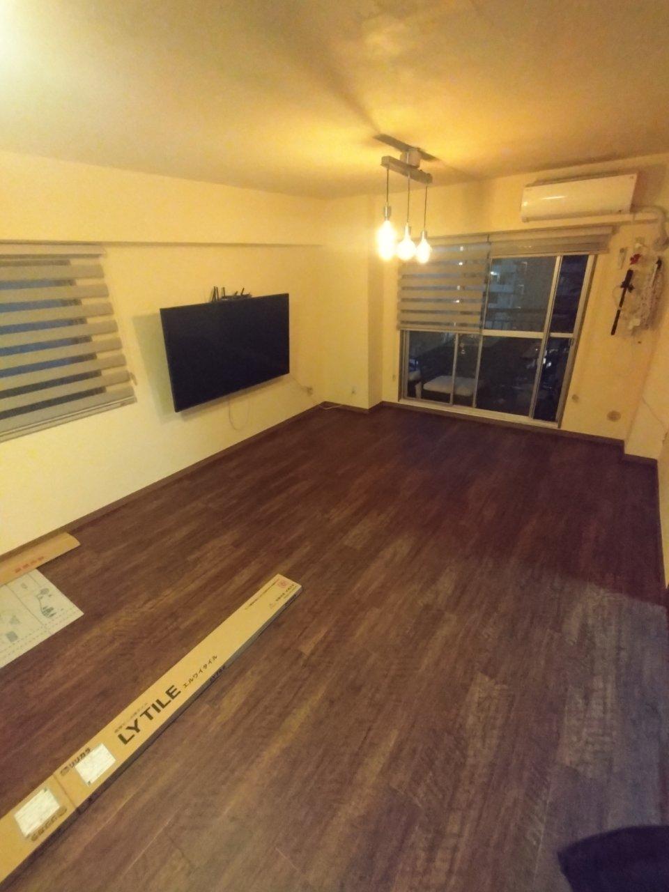 フローリングリフォーム工事(フロアタイル）